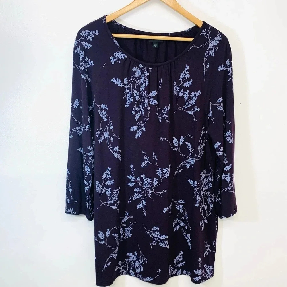 J Jill Wearever‎ Top Tunic Woman Medium  Purple Floral Stretch Long Line 3/4 Slv